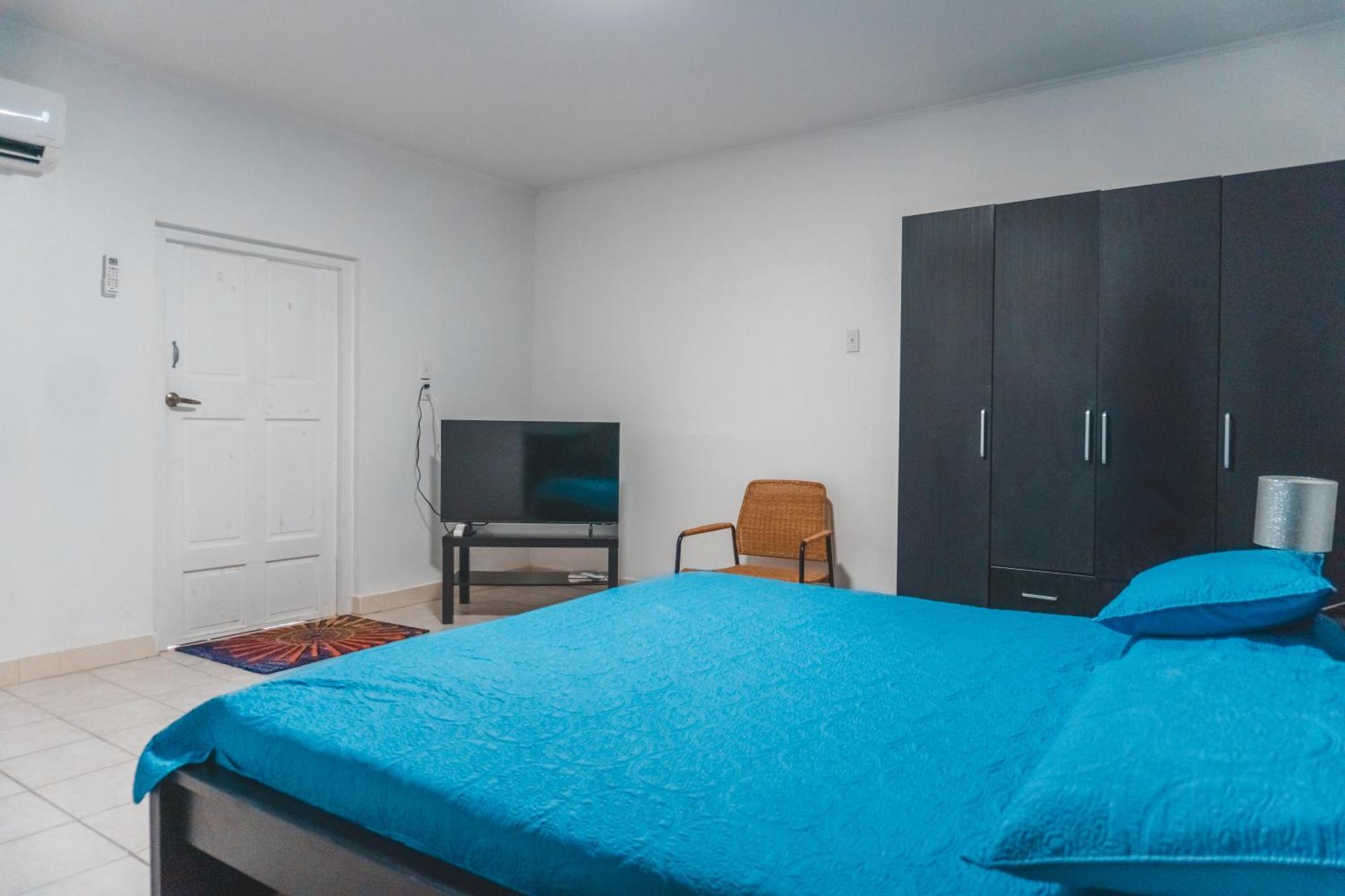 Klip Lagoon Apartsments Oranjestad Exteriör bild