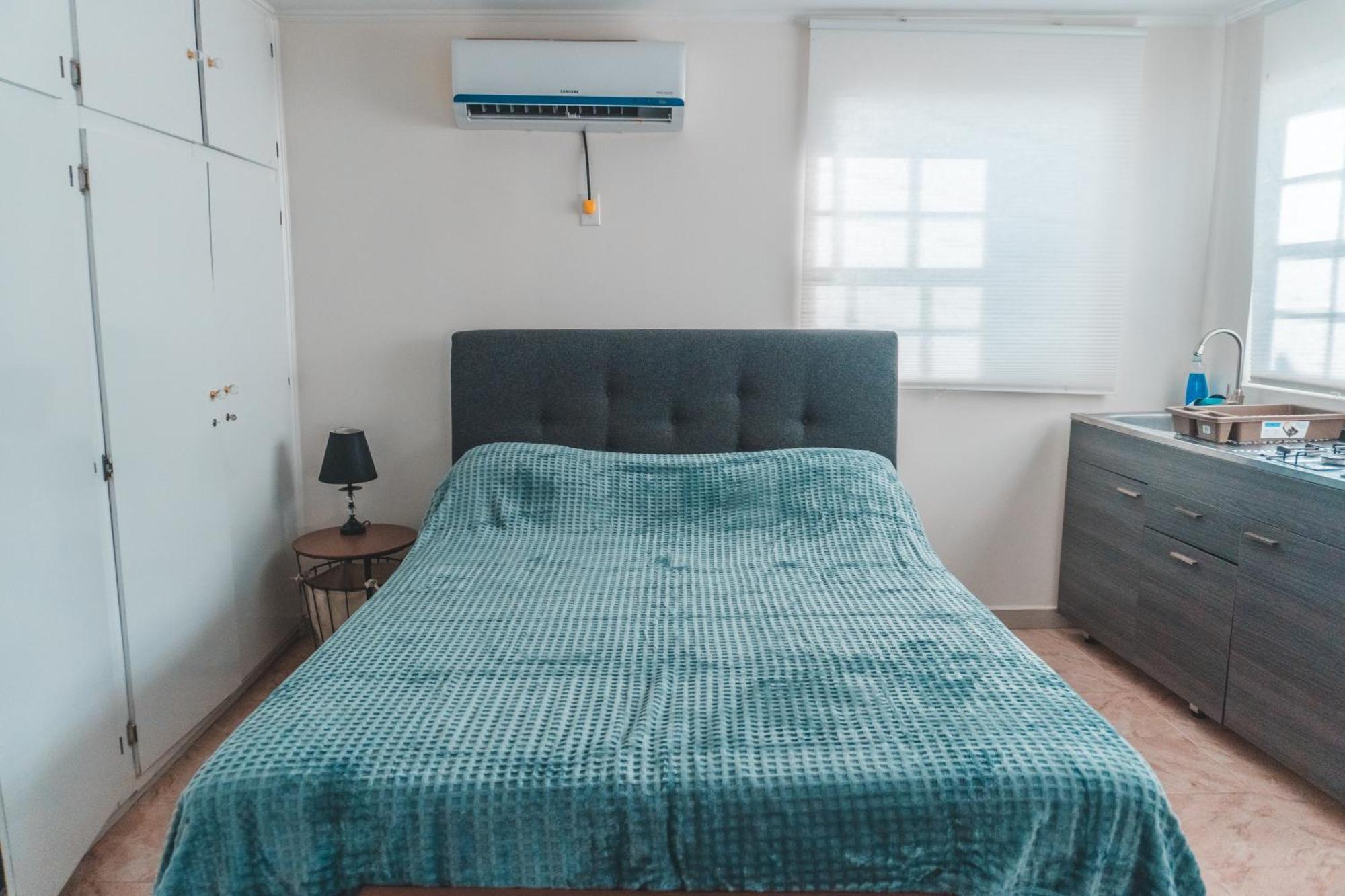 Klip Lagoon Apartsments Oranjestad Exteriör bild